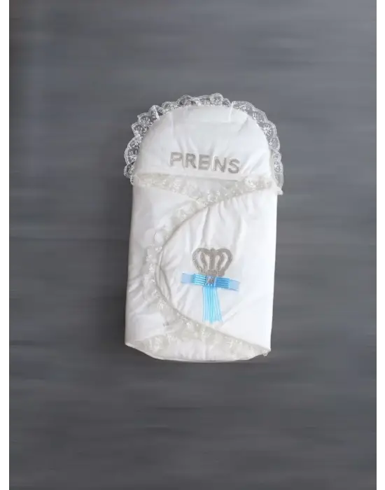 Omarı Yenidoğan Taç Nakışlı Kundak Battaniyesi Özgün Stiliyle Etkileyici Bir Seçenek