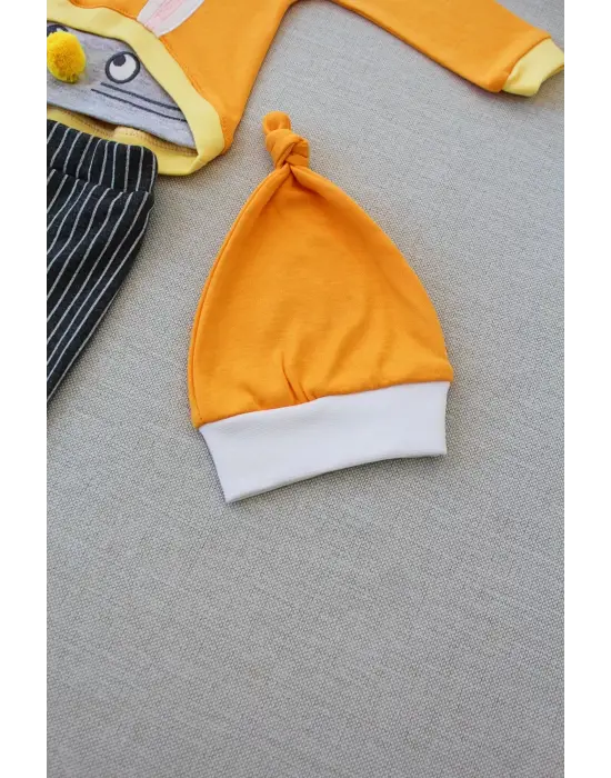 Omarı Şımarık Tavşan Nakışlı Bebek Takımı