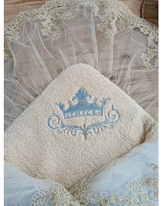 Omarı Yenidoğan Unisex Taç Nakışlı Kundak Battaniyesi Mavi