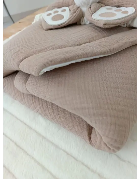 Omarı Yenidoğan Müslin Kumaş Kulaklı Bebek Battaniyesi Yeşil