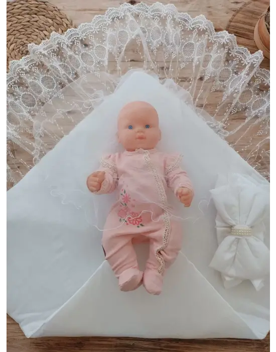 Omarı Yenidoğan Dantelli Taşlı Fiyonk Bebek Battaniyesi Ay Işığında