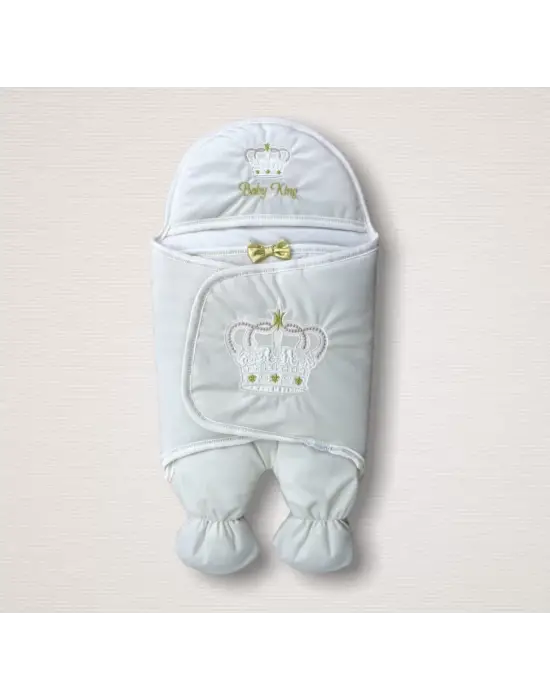Omarı Taç Nakışlı Yenidoğan Erkek Bebek Kundak