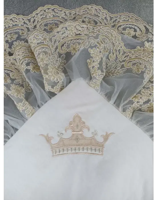 Omarı Taç Nakışlı İncili Yenidoğan Bebek Battaniyesi