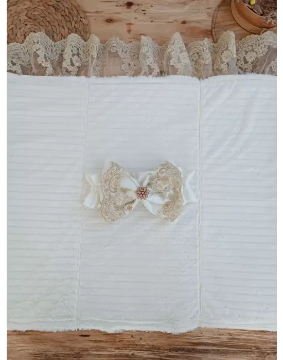 Omarı Yenidoğan Beyaz Wool Yün Trilüks Kundak Bebek Battaniyesi