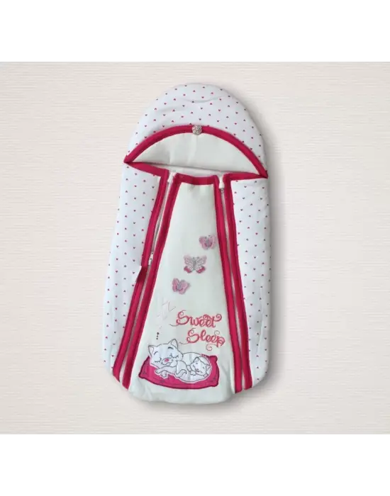 Omarı Yenidoğan Sevimli Kedi Nakışlı Kız Bebek Battaniyesi