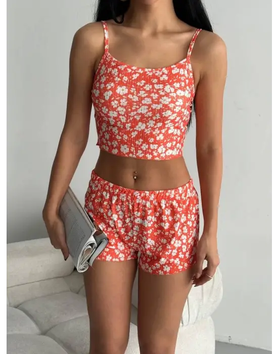 Omarı Rahatlık ve şıklığın buluştuğu şort pijama seti