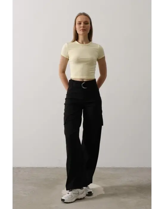 Omarı Şık Kemer Detaylı Siyah Cargo Pantolon