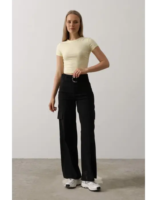 Omarı Şık Kemer Detaylı Siyah Cargo Pantolon