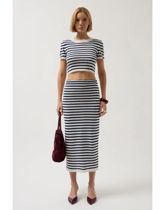 Omarı Şık ve Sportif Crop Üst