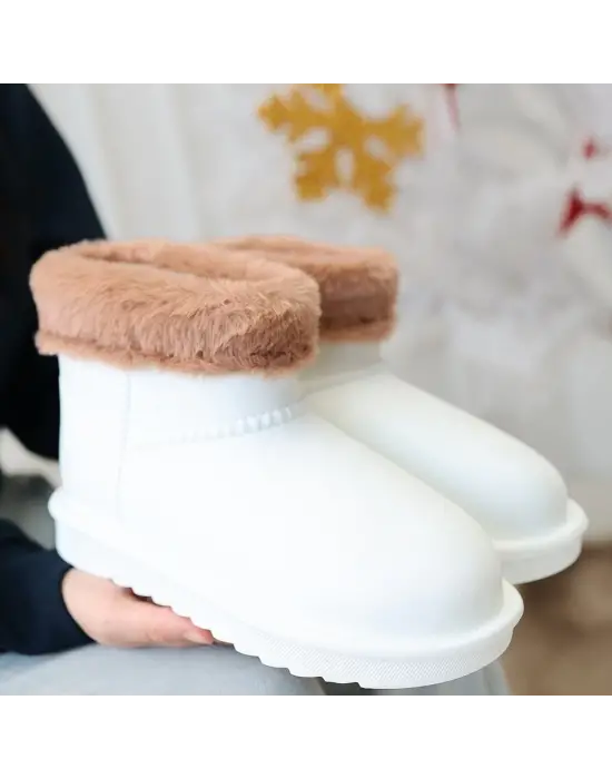 Omarı Su Geçirmez ve Kürklü Beyaz Oval Burunlu Bot