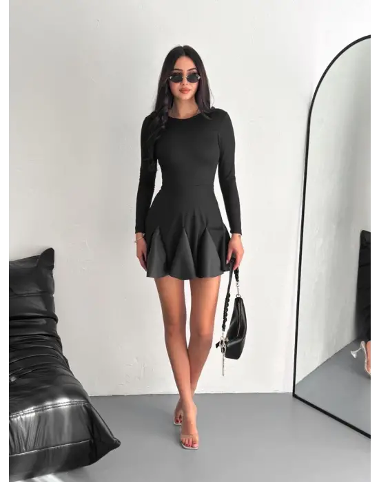 Omarı Crep Mini Elbise - Eteği Kloş Tasarımıyla Şıklık