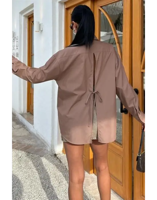 Omarı Arkası Yırtmaçlı Oversize Gömlek