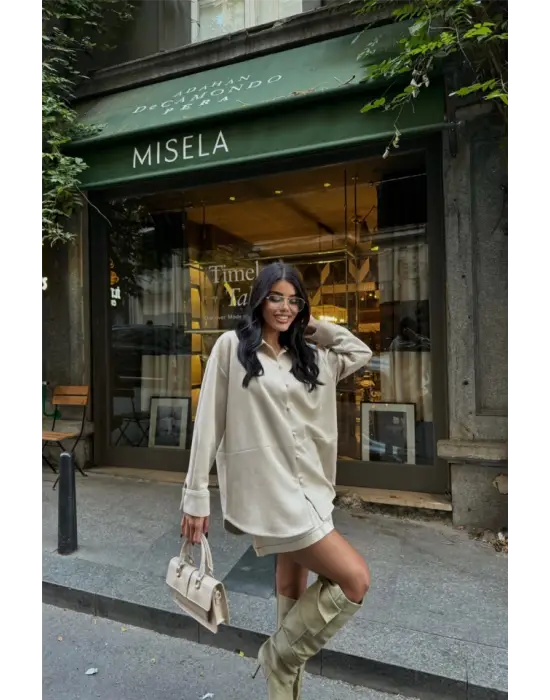 Omarı Yenilikçi Taş Detaylı Süet Gömlek