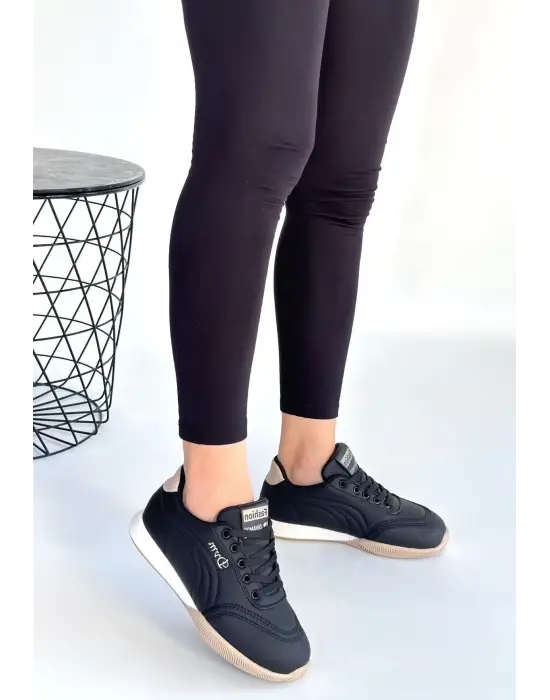 Tawen Siyah Cilt Bej Tabanlı Bağcıklı Spor Ayakkabı