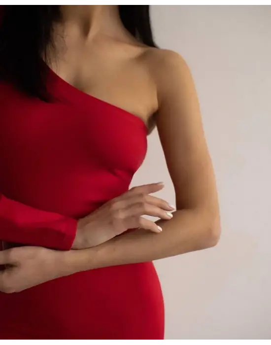 Göz Alıcı Tek Kol Elbise