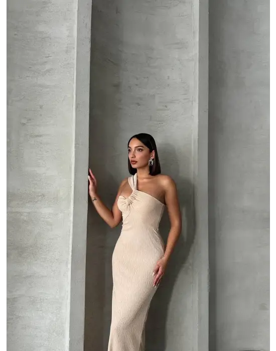 Omarı Şık Tek Omuz Pliseli Elbise