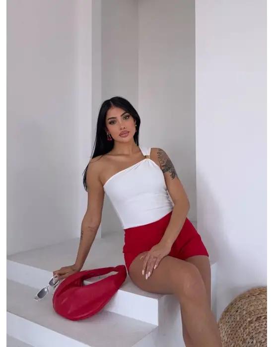 Modern Metal Detaylı Bluz