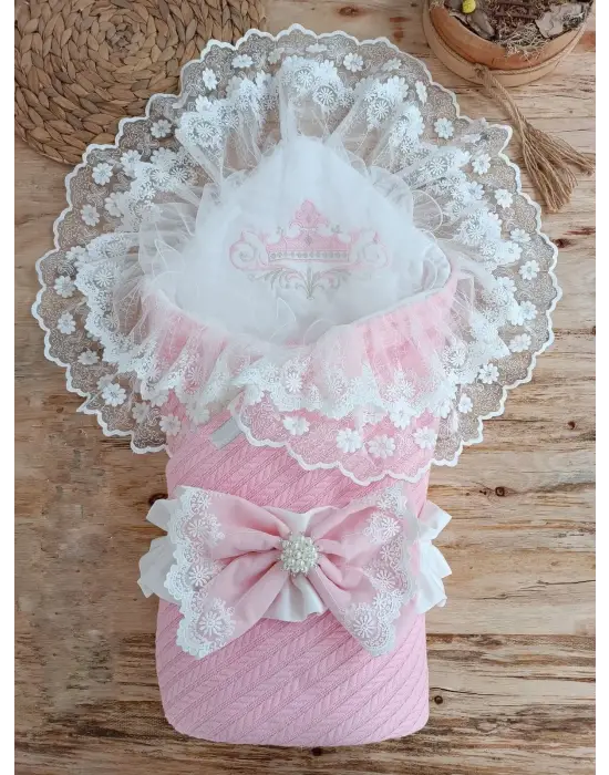 Göz Alıcı İncili Güpür Bebek Battaniyesi Pembe