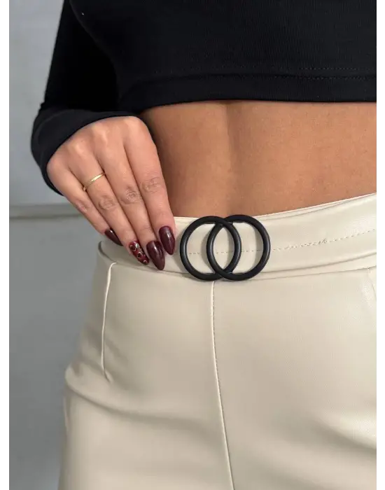 Trend Tokalı Deri Şort