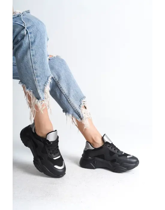 Modern Bağcıklı Spor Ayakkabı Tabaan Triko Detaylı