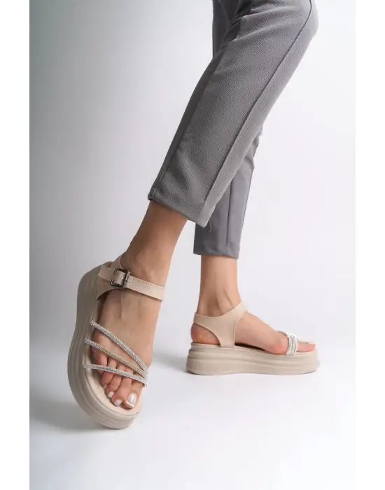 Trendy Bayan Sandalet CKısa Topuk