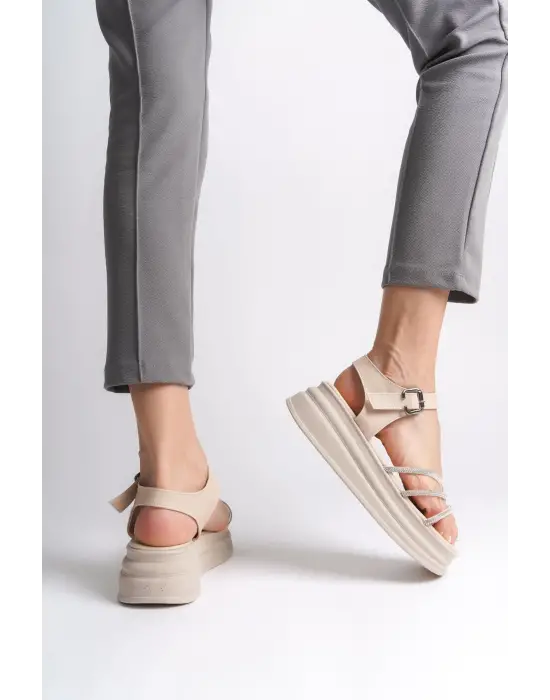 Trendy Bayan Sandalet CKısa Topuk