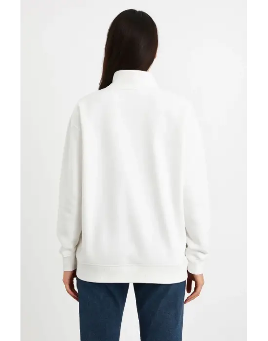 Üç İplik Dık Yaka Yarım Fermuarlı SweatShirt - Beyaz