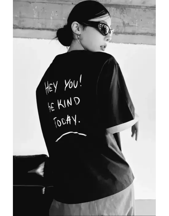 Baskılı Oversize Unisex T-Shirt - Siyah