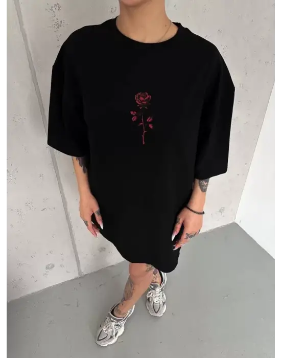 Omarı Siyah Oversize Bisiklet Yaka Baskılı T-Shirt