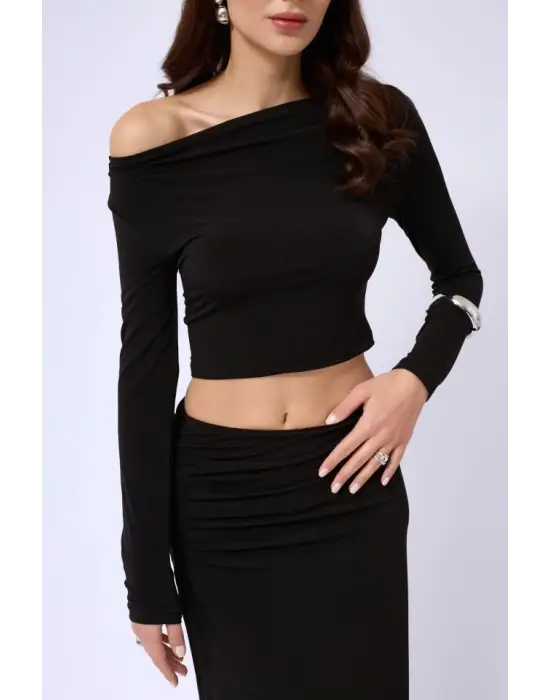 Omarı Kadın Uzun Kollu Kayık Yaka Bluz