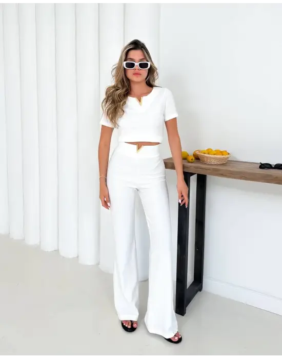 Omarı Modern Tasarımlı Beyaz Ottoman Takımı Özellikleri İle Şıklığı Buluşturuyor