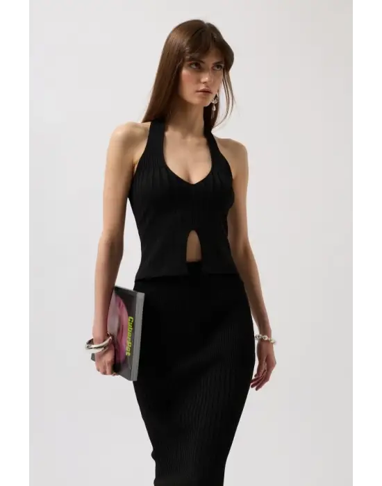 V Detay Dokulu Crop Bluz