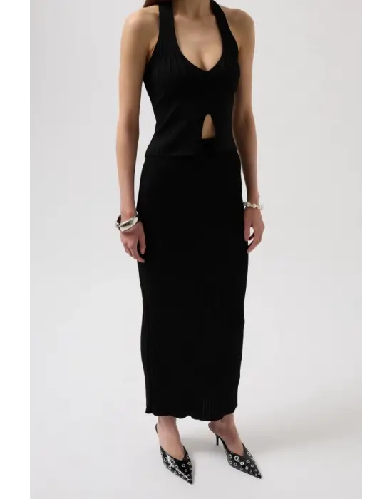 V Detay Dokulu Crop Bluz