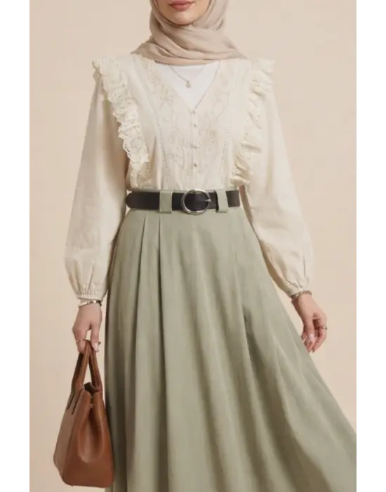 V Yaka Dantel Detaylı Nakışlı Balon Kol Keten Gömlek -Bej