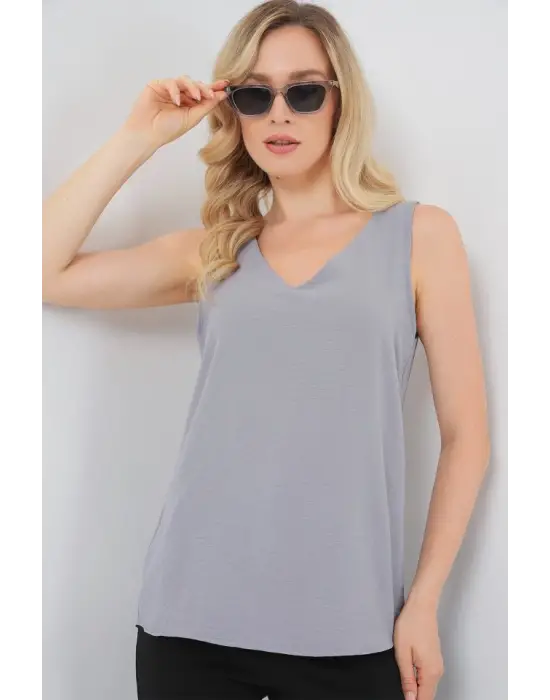 V Yaka Sıfır Kol Bluz 950 - Gri