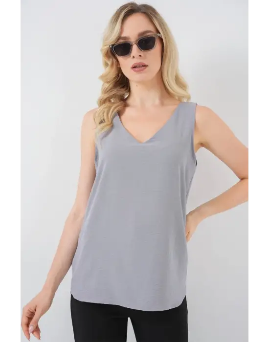 V Yaka Sıfır Kol Bluz 950 - Gri