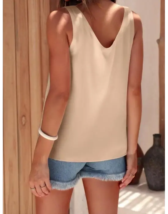 V Yaka Sıfır Kol Saten Bluz -Bej