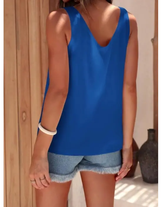 V Yaka Sıfır Kol Saten Bluz -Saks