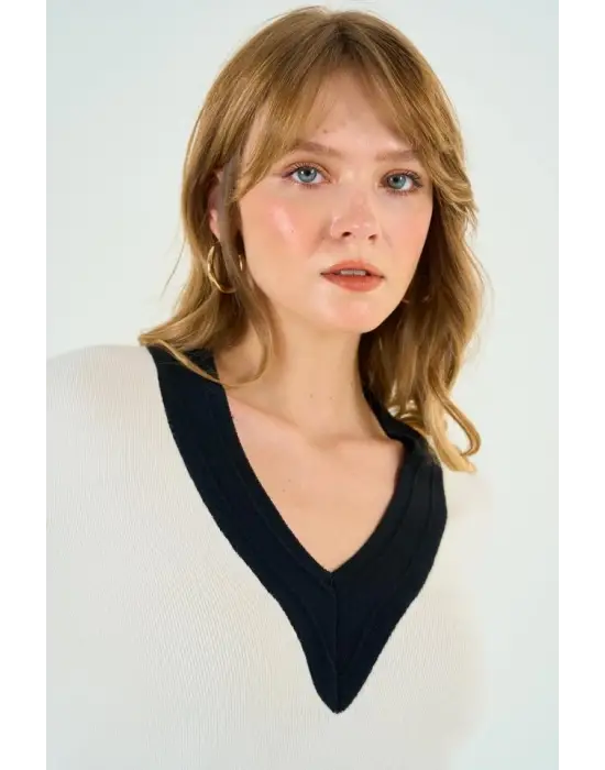 Omarı Bayan V Yaka Triko Kazak - Krem-Siyah