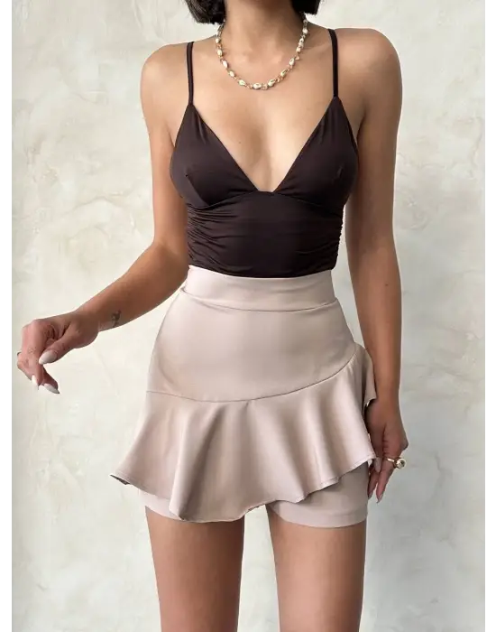 Valonlu fırfırlı şort bej s24683