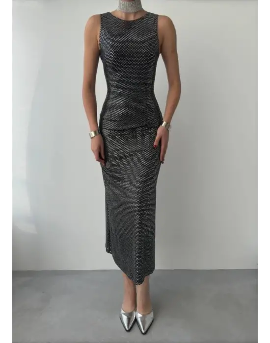 Omarı Şık Payet Detaylı Siyah Elbise