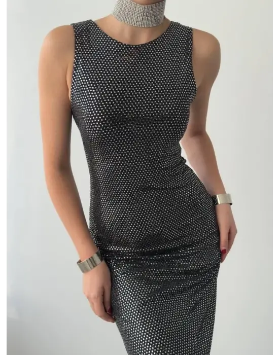 Omarı Şık Payet Detaylı Siyah Elbise