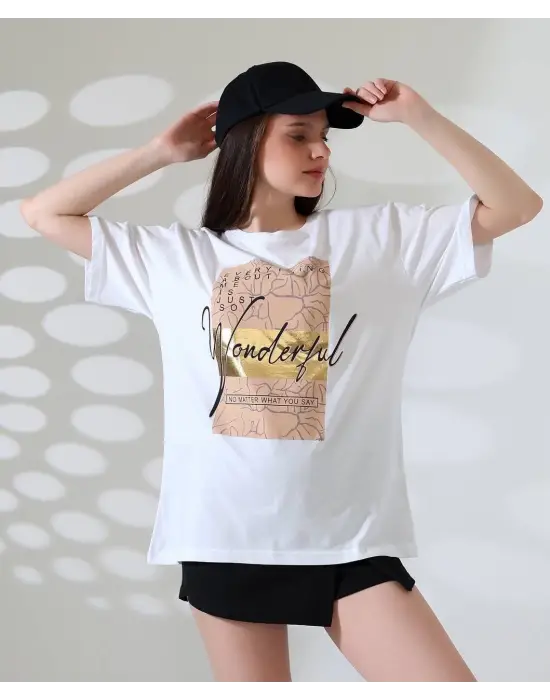 Modern Varak Baskılı İmza Desen Tişört