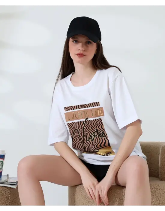 Modern Varak Çizgili Oversize Tişört