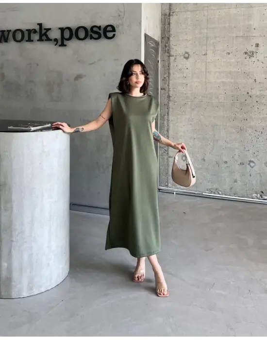 Şık Vatkalı Elbise