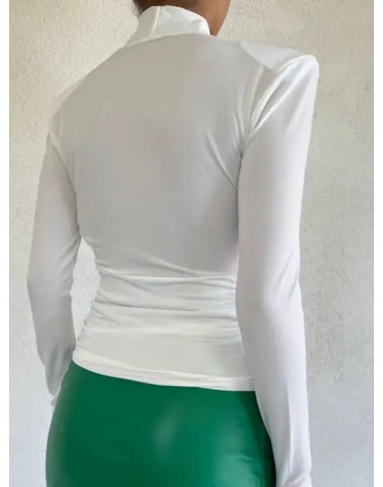 Vatkalı Kruvaze Model Sandy Bluz -Beyaz