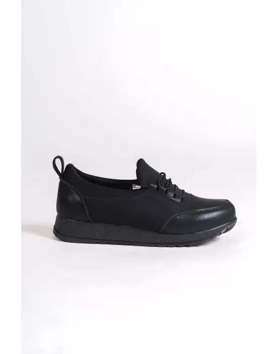 Şık Lastikli Babet Ayakkabı - Siyah