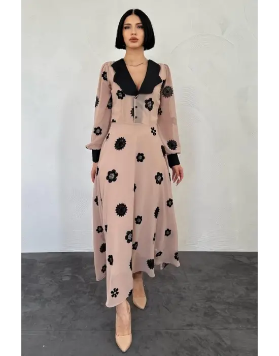 Omarı Vizon Renkli Nakış Detaylı Elbise