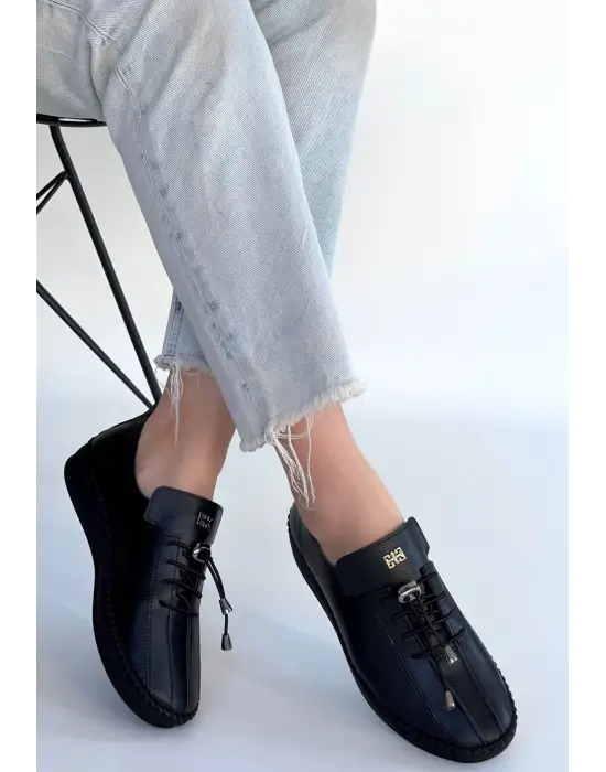 Warte Siyah Cilt Bağcıklı Spor Ayakkabı