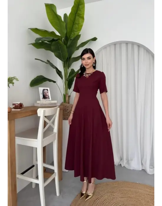 Omarı Zarif Asimetrik Kesim Pliseli Midi Elbise